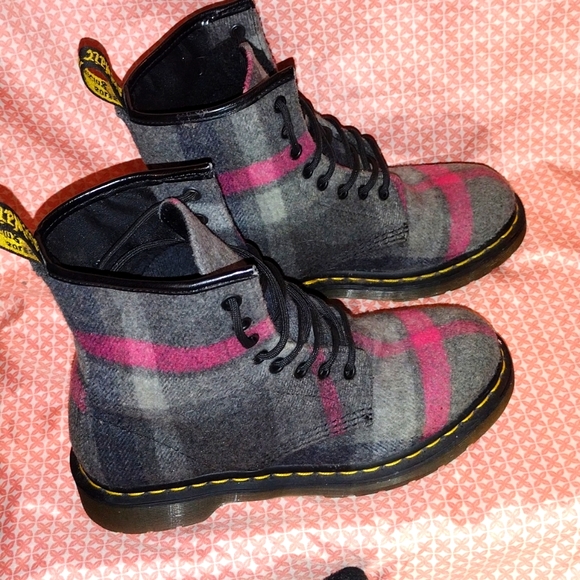 *SOLD* - Dr. Martens Wool Boots - Picture 7 of 8